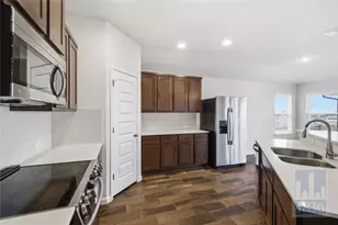 9604 Eloquence Dr, Manor, TX 78653 - Photo 10