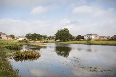 424 Los Olives Lane, Liberty Hill, TX 78641 - Photo 36