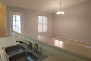 8310 Los Ranchos Dr, Austin, TX 78749 - Photo 12
