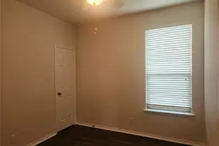 205 Beech Dr, Kyle, TX 78640 - Photo 8