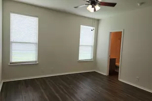 205 Beech Dr, Kyle, TX 78640 - Photo 4