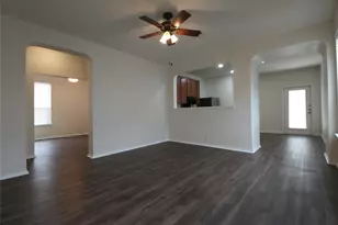 205 Beech Dr, Kyle, TX 78640 - Photo 2