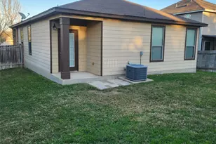 205 Beech Dr, Kyle, TX 78640 - Photo 14
