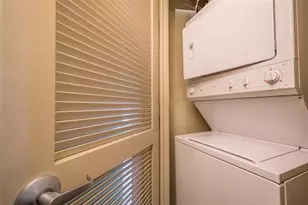 711 W 26th St, Austin, TX 78705 - Photo 26