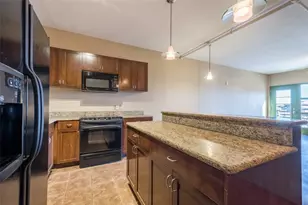 711 W 26th St, Austin, TX 78705 - Photo 2