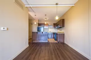 711 W 26th St, Austin, TX 78705 - Photo 8