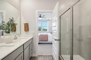 108 Hornet St, Elgin, TX 78621 - Photo 2