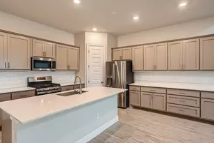 2800 Sebring Cir, Austin, TX 78747 - Photo 10