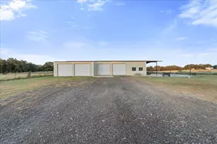 972 Co Rd 335, Rockdale, TX 76567 - Photo 2