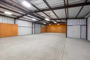 972 Co Rd 335, Rockdale, TX 76567 - Photo 22