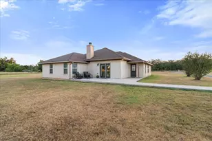 972 Co Rd 335, Rockdale, TX 76567 - Photo 20