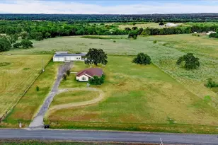 972 Co Rd 335, Rockdale, TX 76567 - Photo 4