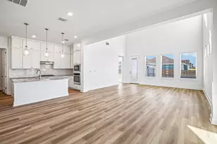 8609 Chalgrin Pl, Austin, TX 78744 - Photo 4