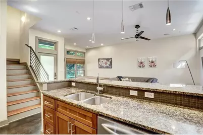 602 W N Loop Boulevard, Austin, TX 78751 - Photo 10