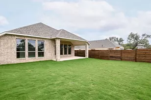 308 Foxfire Cv, Lockhart, TX 78644 - Photo 22