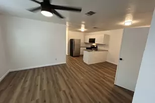 1118 E Brookswood Ave, Austin, TX 78721 - Photo 2