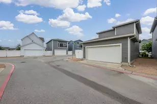 8013 Mellencamp Dr, Austin, TX 78744 - Photo 30