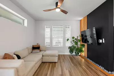 8013 Mellencamp Drive, Austin, TX 78744 - Photo 2