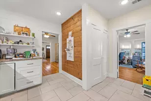 2906 Pearl St, Austin, TX 78705 - Photo 8