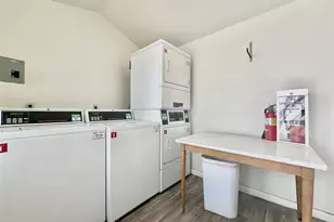 2711 Hemphill Park, Austin, TX 78705 - Photo 8