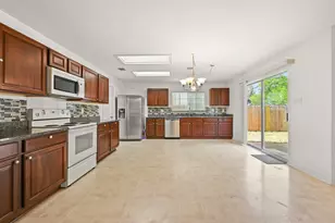 83 Elm Hill Ct, San Marcos, TX 78666 - Photo 4