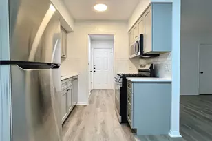 2306 Barton Village Cir, Austin, TX 78704 - Photo 12