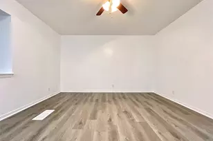 2306 Barton Village Cir, Austin, TX 78704 - Photo 16