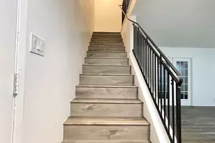 2306 Barton Village Cir, Austin, TX 78704 - Photo 14