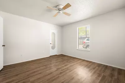 3506 Speedway #104, Austin, TX 78705 - Photo 2