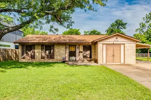 6626 Isabelle Dr, Austin, TX 78752 - Photo 1
