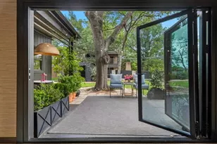 2401 Jarratt Ave, Austin, TX 78703 - Photo 26