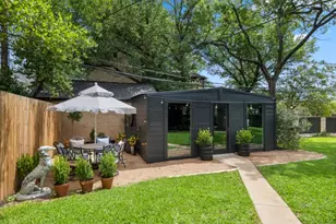 2401 Jarratt Ave, Austin, TX 78703 - Photo 38