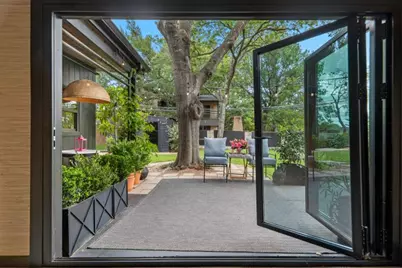 2401 Jarratt Avenue, Austin, TX 78703 - Photo 26