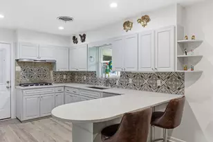 1215 W Live Oak St, Lockhart, TX 78644 - Photo 20
