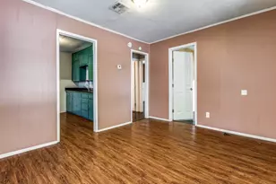 1136 Garland Ave, Austin, TX 78721 - Photo 10