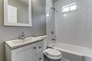 1136 Garland Ave, Austin, TX 78721 - Photo 6