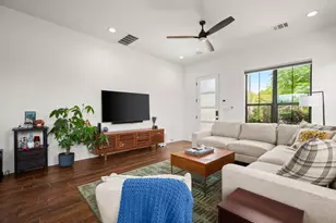 808A E 17th St, Georgetown, TX 78626 - Photo 4