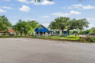 316 Mesquite St, Bertram, TX 78605 - Photo 2