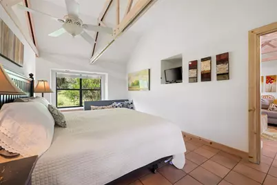 555 Hillsedge Road, Wimberley, TX 78676 - Photo 12