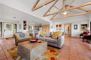 555 Hillsedge Rd, Wimberley, TX 78676 - Photo 8