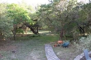 555 Hillsedge Rd, Wimberley, TX 78676 - Photo 14