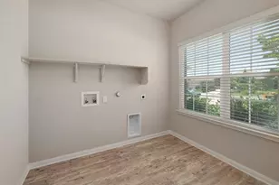 460 Galway Bay Ln, Georgetown, TX 78626 - Photo 8