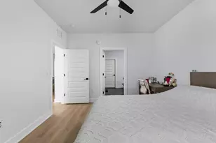 2500 Longview St, Austin, TX 78705 - Photo 14