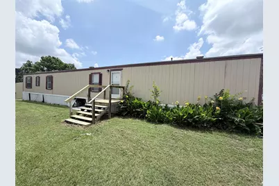 116 Guadalupe Street #116 Guadalupe, Bastrop, TX 78602 - Photo 2