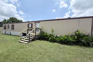 116 Guadalupe St, Bastrop, TX 78602 - Photo 2