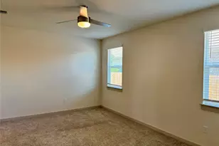 13009 Kearns Dr, Pflugerville, TX 78660 - Photo 12