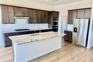 517 Banff Dr, Kyle, TX 78640 - Photo 2