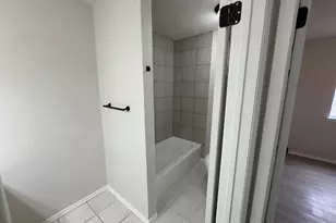 12105 Missel Thrush Ct, Austin, TX 78750 - Photo 16