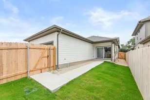 183 Glocken Ln, Kyle, TX 78640 - Photo 38