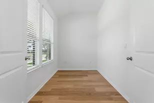 183 Glocken Ln, Kyle, TX 78640 - Photo 6